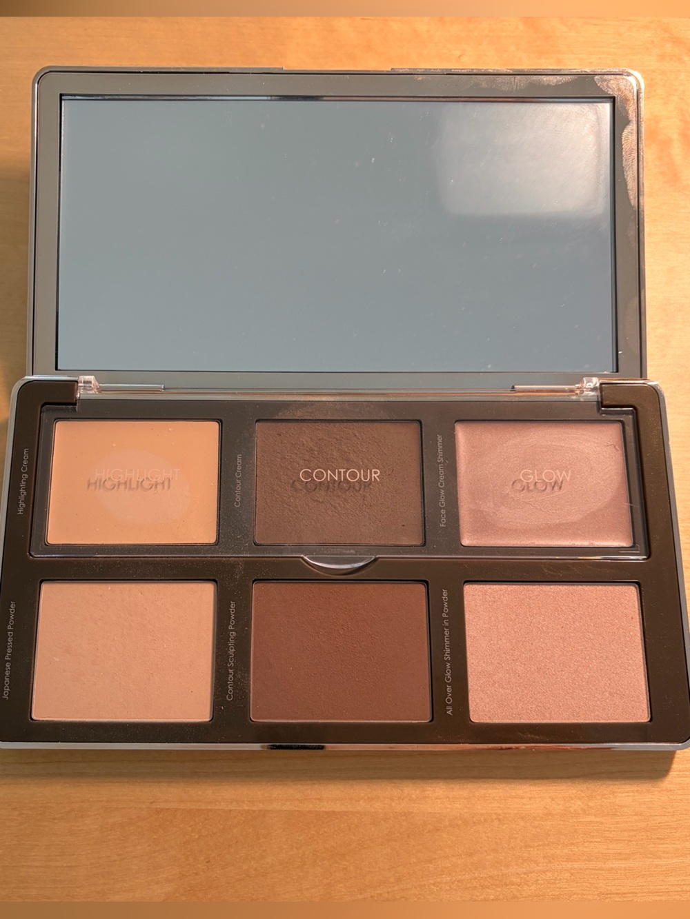 Natasha Denona Sculp and Glow Palette Light medium